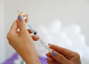 vacinacao_USFCastelobrancoI_covid19_foto_dayseeuzebio-2-300x218