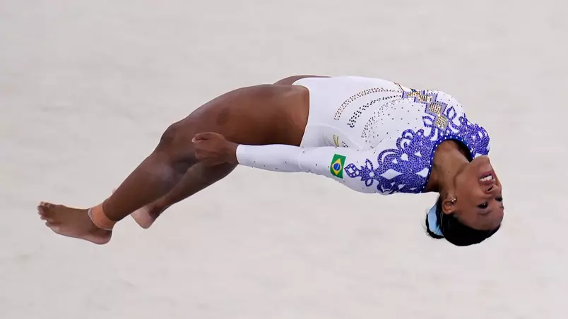 rebeca-andrade-se-apresenta-no-solo-na-classificatoria-das-olimpiadas