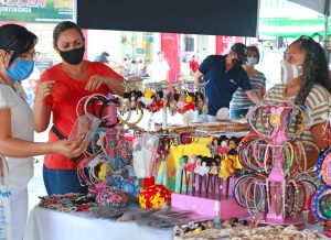 sedurb_feiraitineraria_foto_dayseeuzebio-122-300x218