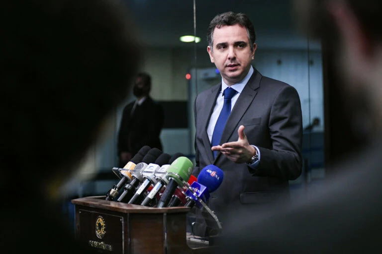 51656013519_4f31079bd9_k-768x512