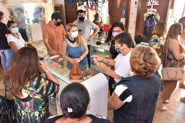 9533756a-68a7-4776-a184-6633a66fdea5