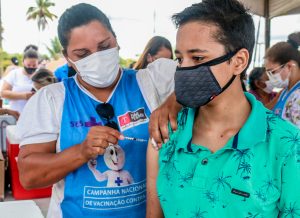 diadvacinacao_foto_dayseeuzebio_-14-1-300x218