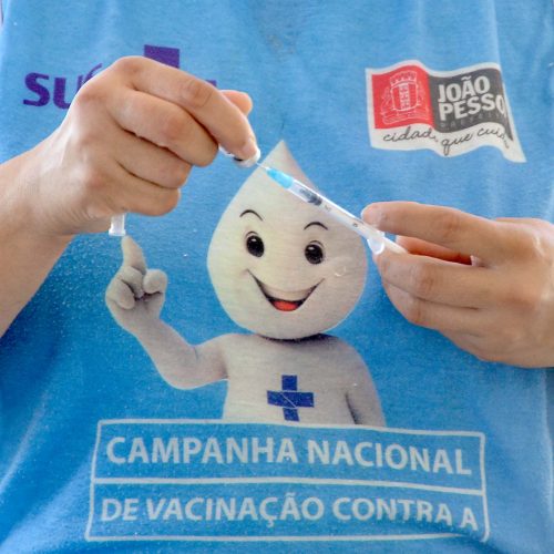 SMS_01_MILHAO_DE_VACINADOS_UFPB_FOTO_KLEIDE_TEIXEIRA_11-500x500