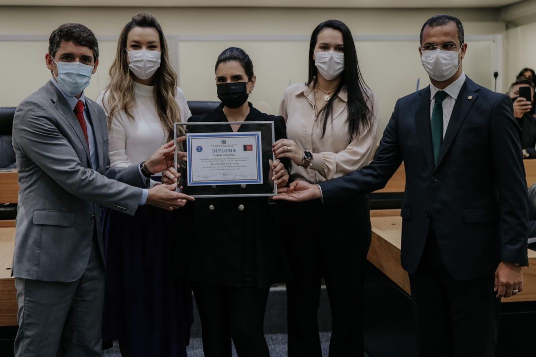 be1c2129-c252-7b1d-ab3d-a246a4d10158