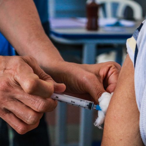 vacinacao_covid19_finaldesemana_foto_dayseeuzebio-7-500x500