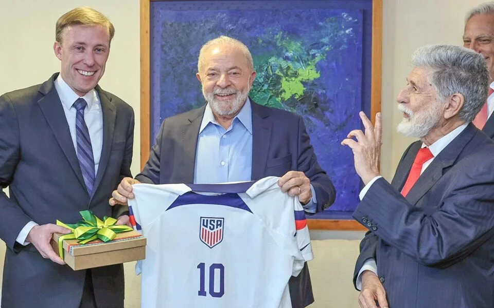 Lula-se-reune-com-Celso-Amorim-e-representantes-dos-Estados-Unidos-e1670512281666