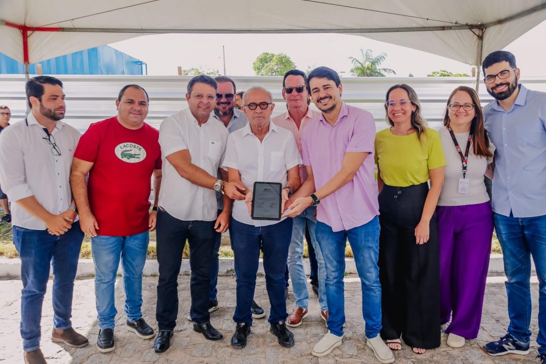 WhatsApp-Image-2023-11-29-at-09.04.16-1-1536x1024