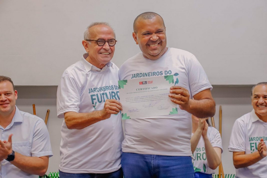 WhatsApp-Image-2023-12-28-at-13.02.54-1-1536x1024