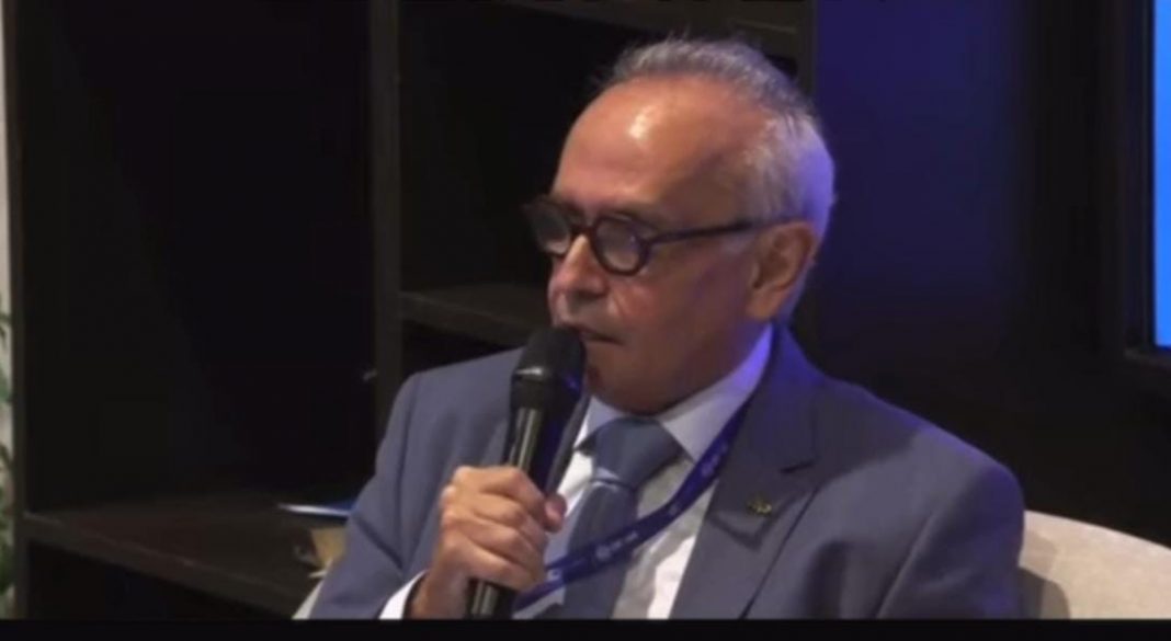 bd2740dd-d9cb-4ea2-a240-4521bc28df85-1