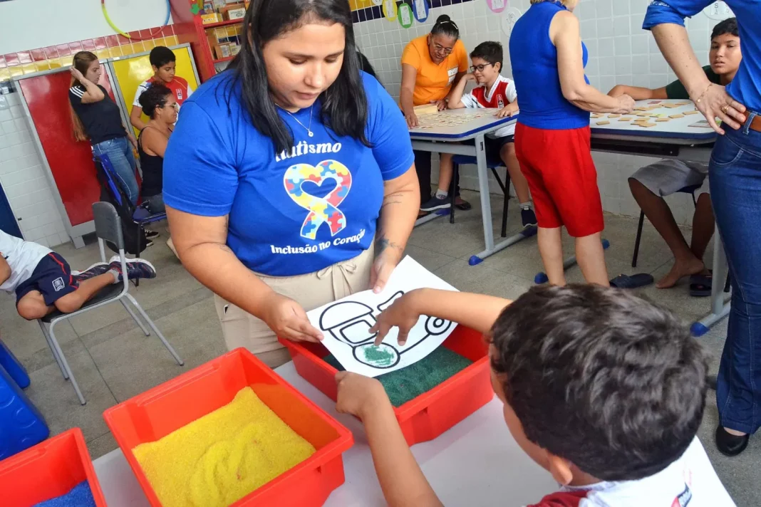 SEDEC_Cuidadores_Sociais_Foto_Kleide_Teixeira_-70-scaled