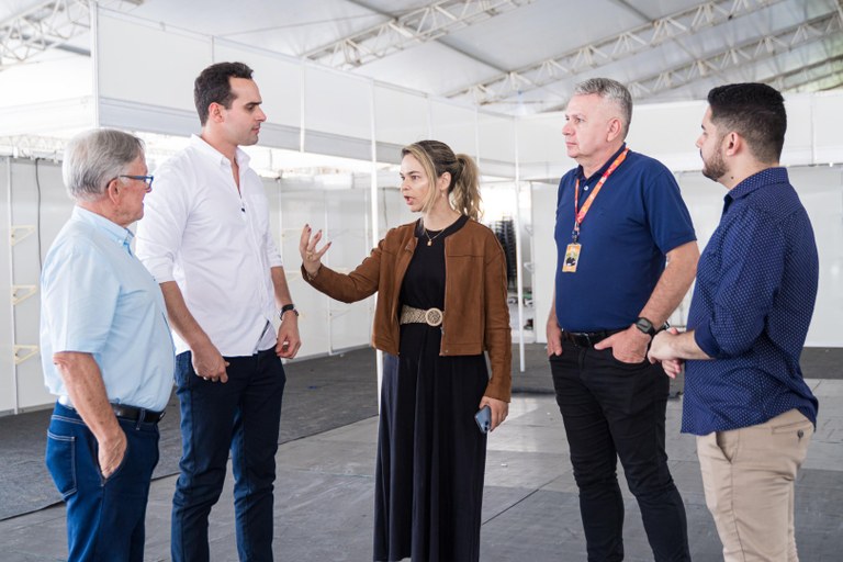 b64f76e0-64f1-41fb-b373-6a66895742d2