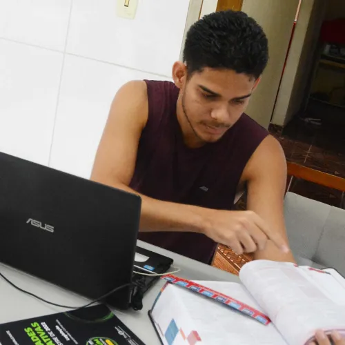 SEDES_APOIO_UNIVERSITARIO_RUBENS_FOTO_KLEIDE_TEIXEIRA_07-1-scaled