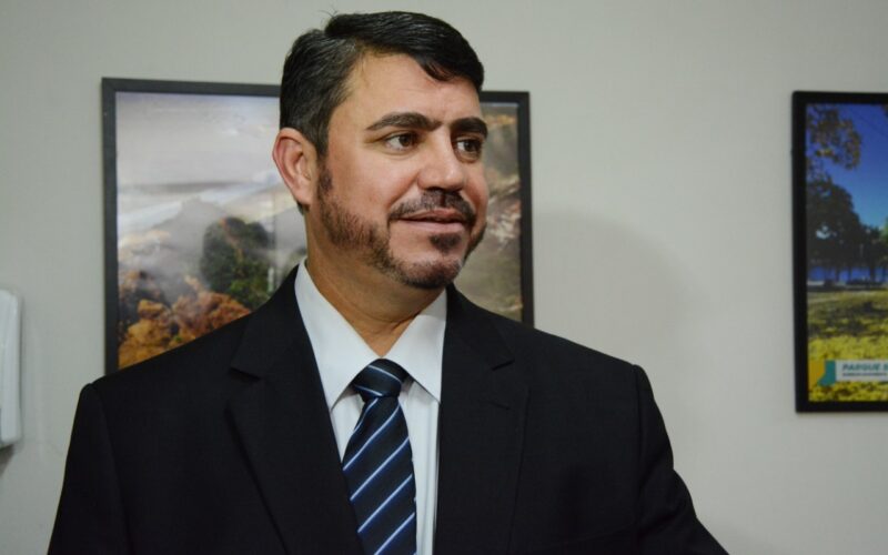 Presidente_Dinho_Foto_Juliana-Santos-800x500 (1)