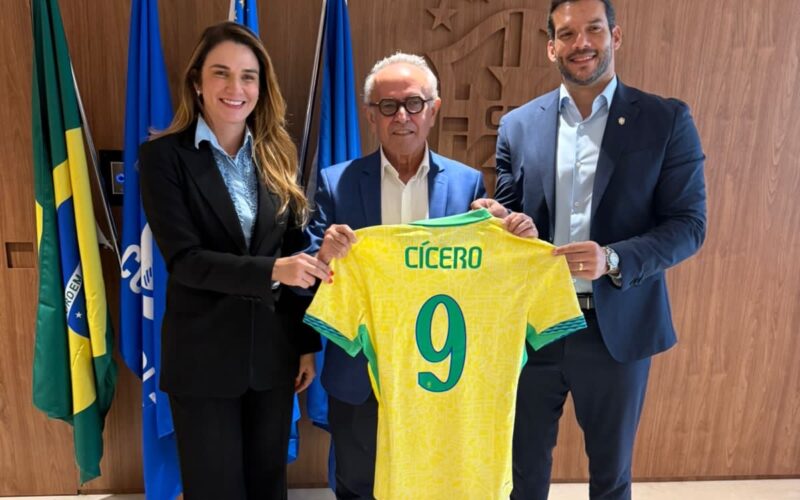 Cicero-na-sede-da-CBF-e1755120347179-800x500