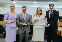 ALPB concede cidadania paraibana e medalha Epitácio Pessoa à professora Tânia Castelliano