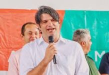 Léo Bezerra nega saída do PSB e diz que vai coordenar campanhas de Cícero e João