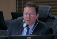 Relator vota pela cassação de André, Camila e Márcio e prevê nova eleição em Cabedelo