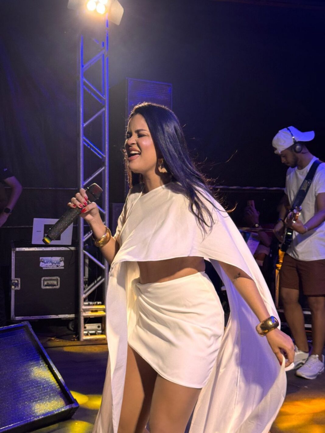 Danieze-Santiago-Reproducao-1-1-1152x1536