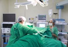 Paraíba amplia assistência oncológica com cirurgia de reconstrução mamária na rede pública