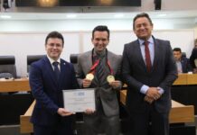 ALPB concede comenda talento esportivo a Adalberto Neto, primeiro paraibano a escalar o Monte Everest